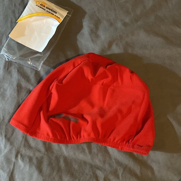 U.S. Divers fabric swim cap, Red - Picture 4 of 6
